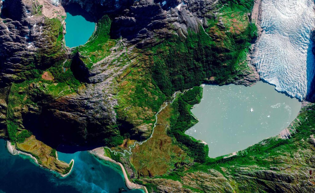 BBVA se une a la iniciativa global promovida por el Grupo de Trabajo sobre Divulgaciones Financieras Relacionadas con la Naturaleza (TNFD, por sus siglas en inglés). BBVA es el primer banco español que se suma a este grupo de trabajo del que ya forman parte más de 400 entidades, organizaciones o reguladores de todo el mundo. BBVA, primer banco español en sumarse al Grupo de Trabajo sobre Divulgaciones Financieras Relacionadas con la Naturaleza