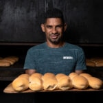 Henri Pérez es emprendedor en República Dominicana, atendido por Banco Adopem Henri Pérez es emprendedor en República Dominicana, atendido por Banco Adopem