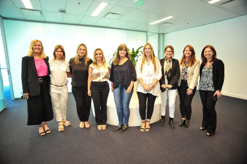 A través de esta alianza, la entidad financiera ya promueve charlas y cursos para líderes y colaboradores con el compromiso de avanzar en la equidad de género.
ONU Mujeres, partner estratégico de BBVA en Argentina para promover la igualdad de género