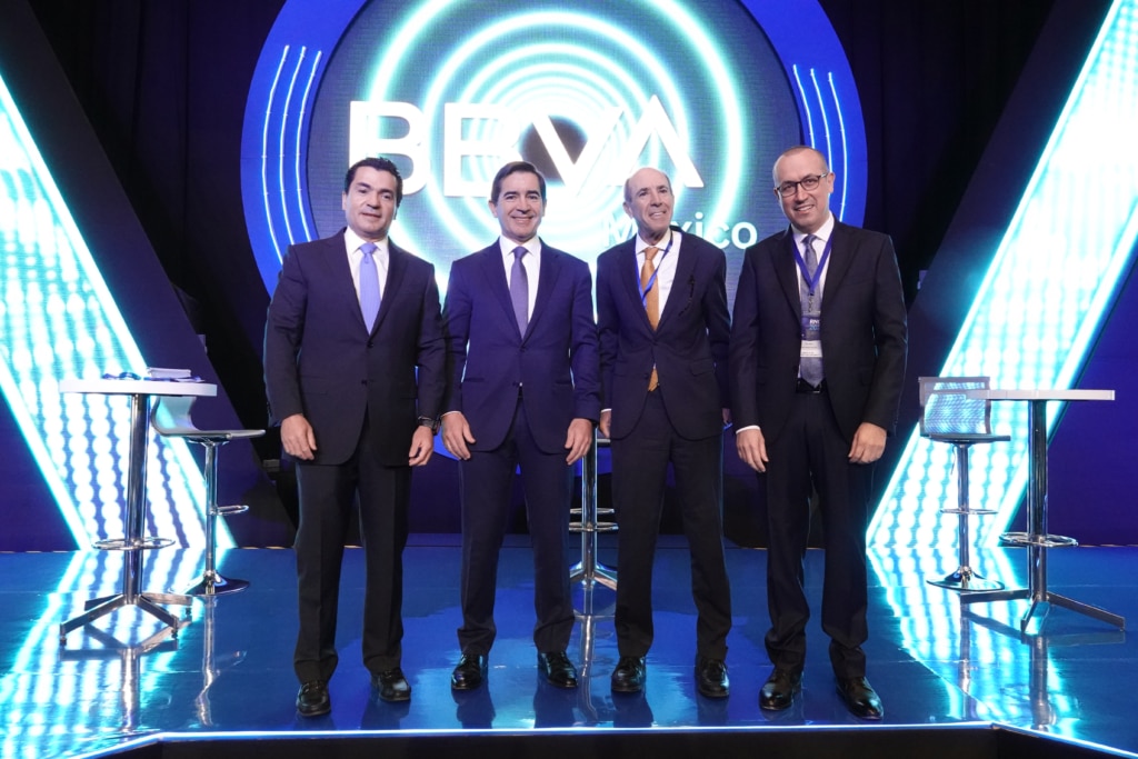 carlos-torres-vila-onur-genc-lalo-osuna-CAR-BBVA-Mexico-2022 carlos-torres-vila-onur-genc-lalo-osuna-CAR-BBVA-Mexico-2022