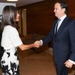 La reina Letizia saluda a Javier Rodríguez Soler, responsable del Área Global de Sostenibilidad de BBVA La reina Letizia saluda a Javier Rodríguez Soler, responsable del Área Global de Sostenibilidad de BBVA