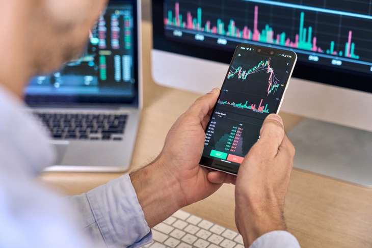 BBVA participa en el proyecto interdisciplinario CUCO, en el que estudia cómo utilizar la computación cuántica para responder a los retos que presentan las tareas de mayor complejidad, como la optimización de carteras de inversión o la simulación de variables financieras. El potencial de la computación cuántica para optimizar carteras de inversión