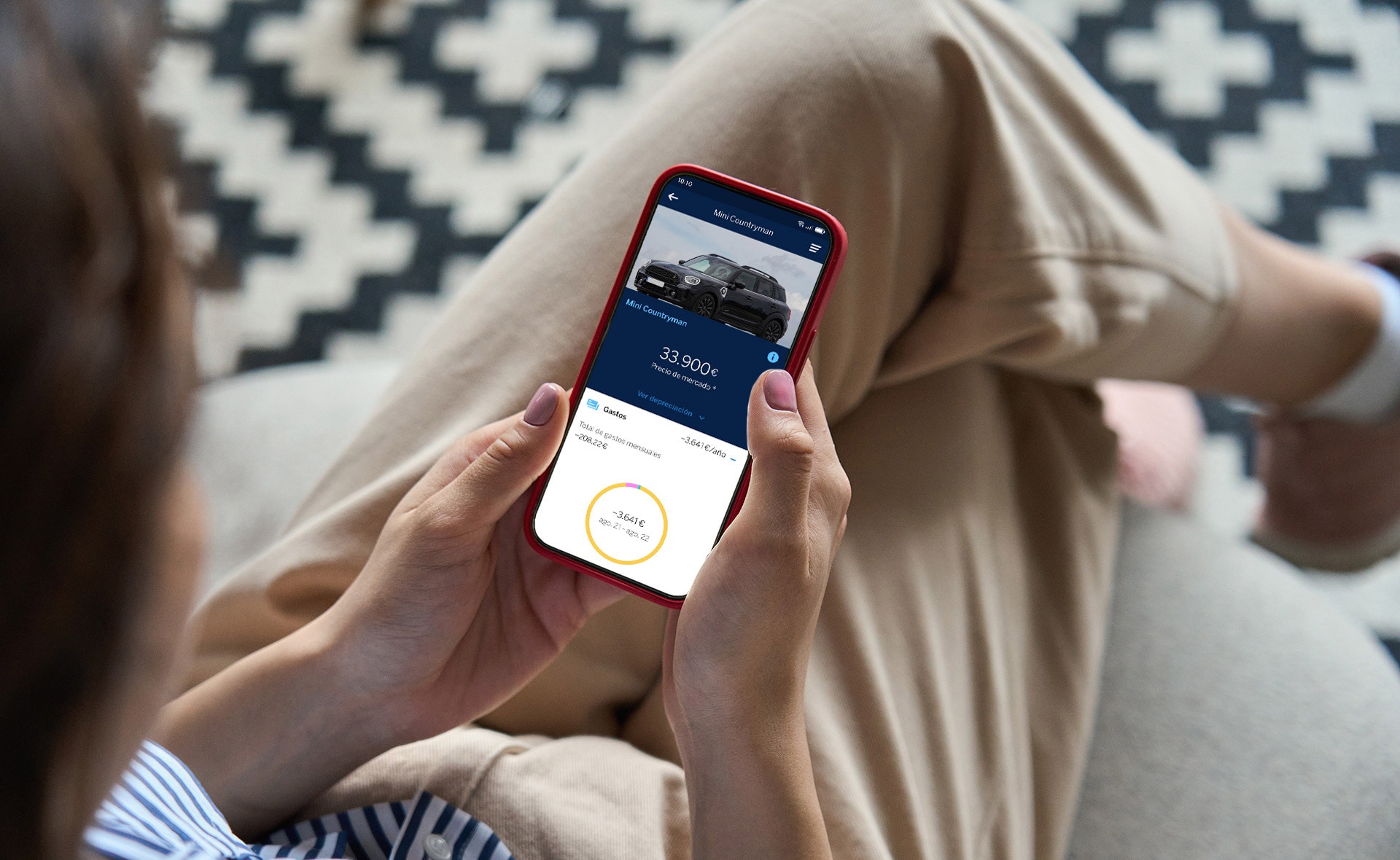 BBVA, pionero en visualizar en la ‘app’ el valor y los gastos de los vehículos de sus clientes en España BBVA, pionero en visualizar en la ‘app’ el valor y los gastos de los vehículos de sus clientes en España