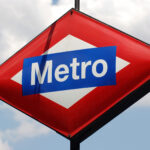 BBVA y la empresa Metro Madrid, dedicada a los trenes de pasajeros en Madrid, han firmado un “leasing” sostenible verde por 66,9 millones de euros. Con esta operación, Metro Madrid podrá hacer frente a la adquisición de 31 trenes eléctricos de la serie 7000. Metro Madrid se estrena en la financiación sostenible de la mano de BBVA