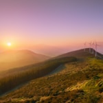 Limpia y con futuro: guía para contratar energías renovables