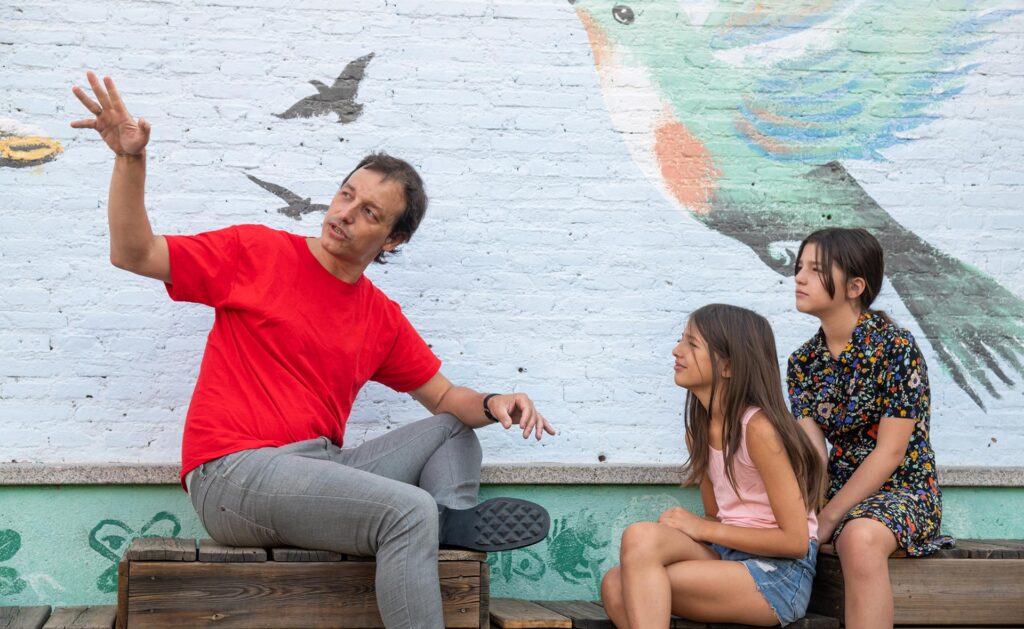 Cuando la escuela también enseña a gestionar emociones Cuando la escuela también enseña a gestionar emociones