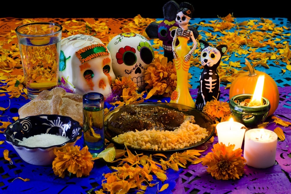 Consejos para ahorrar en la ofrenda del Día de Muertos