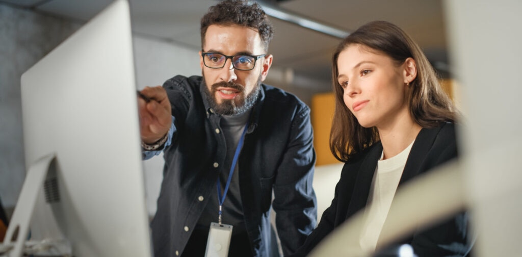 Voluntarios de BBVA acercan al mundo laboral a estudiantes de toda España Voluntarios de BBVA acercan al mundo laboral a estudiantes de toda España