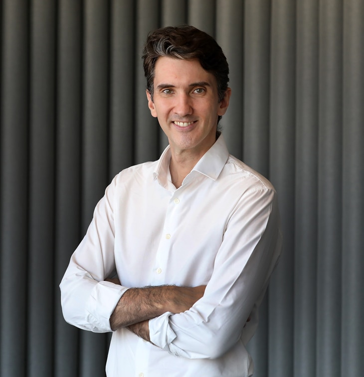 Roberto Albaladejo, responsable de BBVA Spark, nos cuenta cómo funciona esta nueva unidad y cómo están siendo los primeros meses desde su lanzamiento. “Recibimos interés de nuevas empresas que quieren trabajar con nosotros prácticamente a diario, el reto ahora es estar a la altura de lo que esperan de nosotros”.
“La mejor forma de innovar es estar cerca de las compañías con modelos de negocio más disruptivos”
