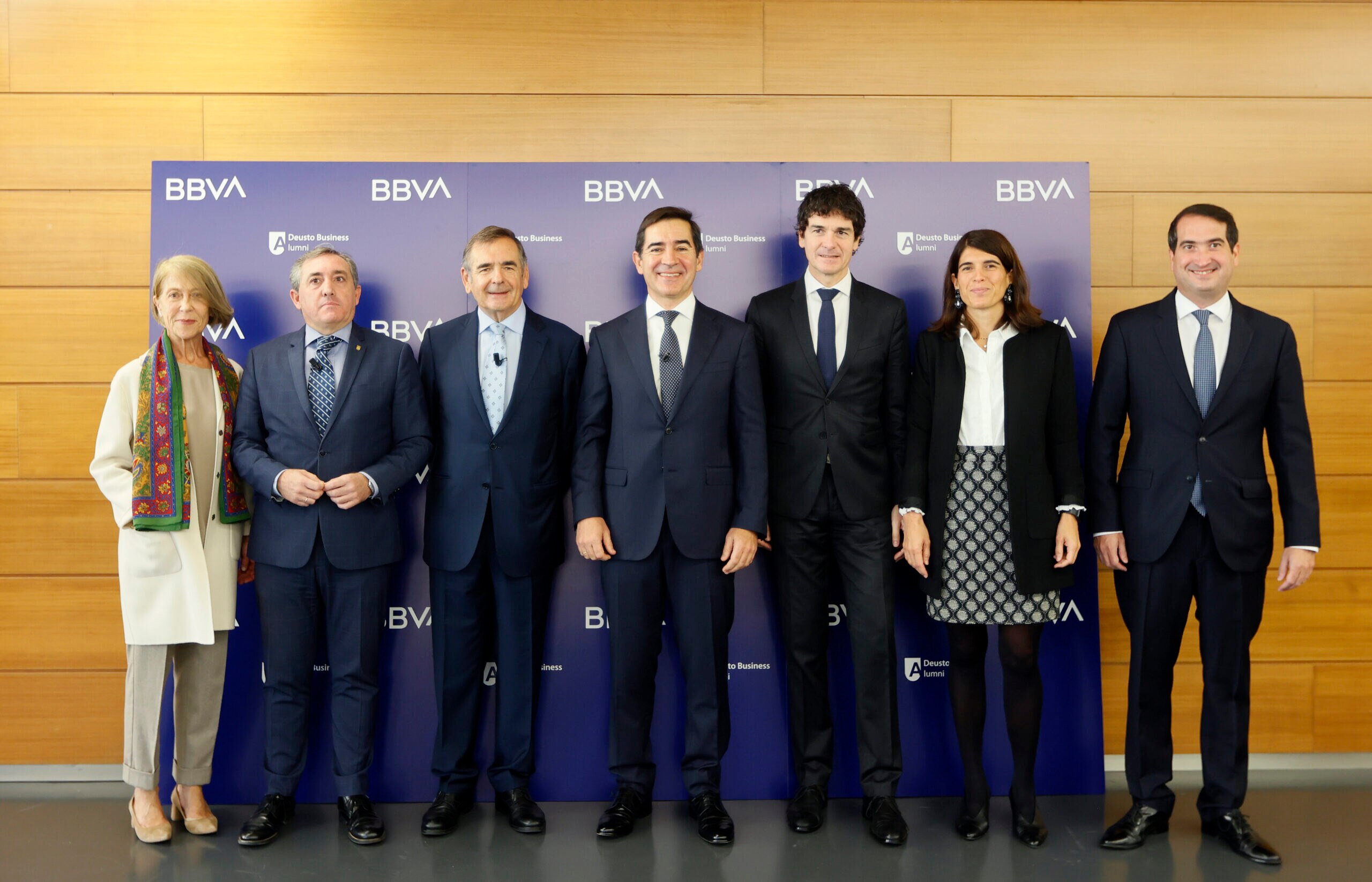 Carlos Torres Vila: “BBVA ha aumentado en un 37% la nueva financiación a empresas en el País Vasco” Carlos Torres Vila: “BBVA ha aumentado en un 37% la nueva financiación a empresas en el País Vasco”