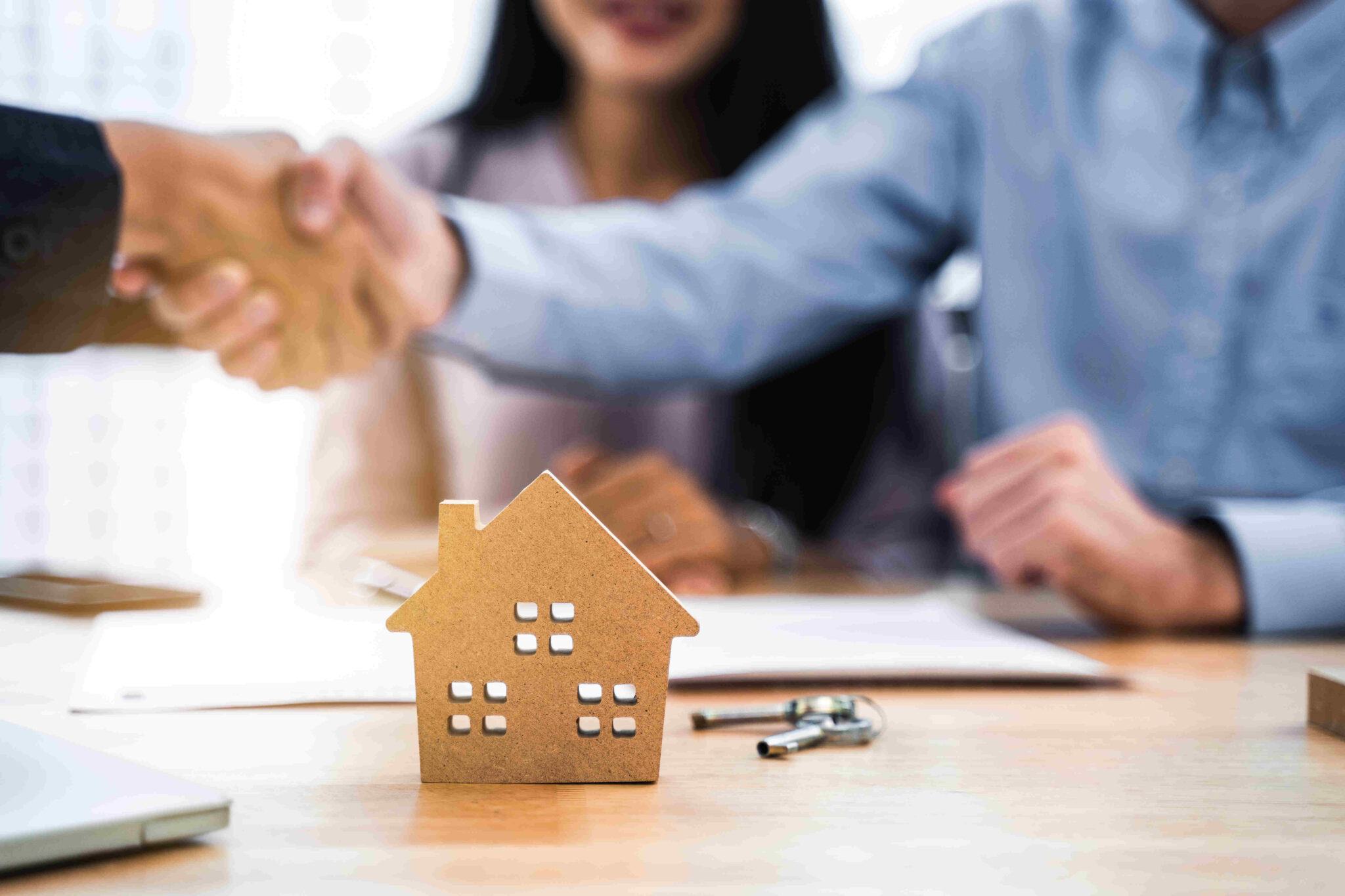 House,Model,With,Real,Estate,Agent,And,Customer,Contract,To House,Model,With,Real,Estate,Agent,And,Customer,Contract,To