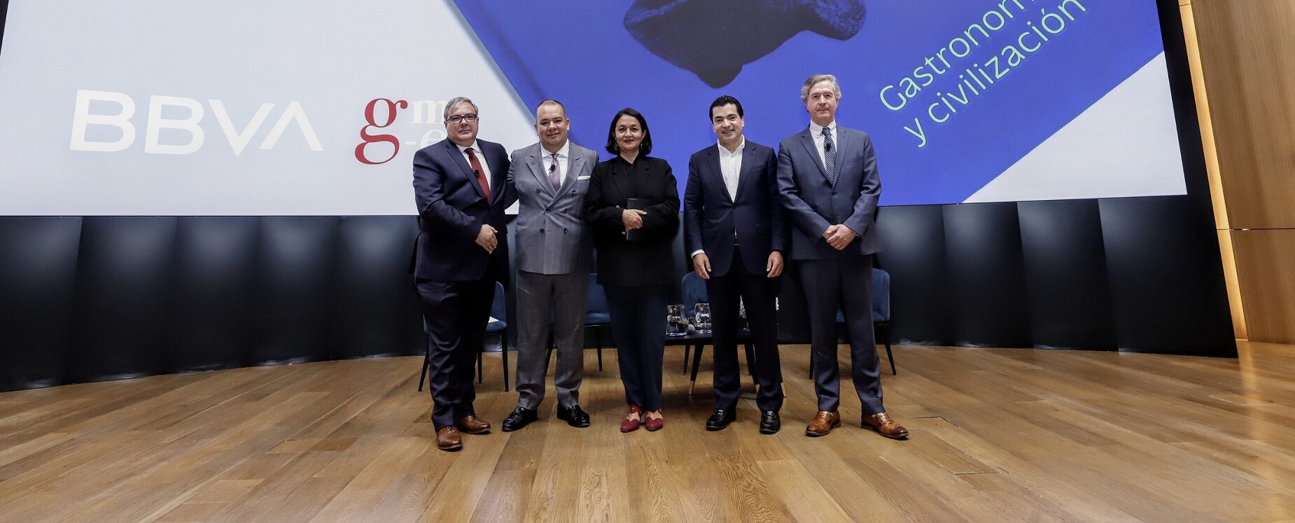 Jorge Lestrade, Nicolás Alvarado, Claudia Hernández de Valle Arizpe, Eduardo Osuna y Luis de la Calle Jorge Lestrade, Nicolás Alvarado, Claudia Hernández de Valle Arizpe, Eduardo Osuna y Luis de la Calle