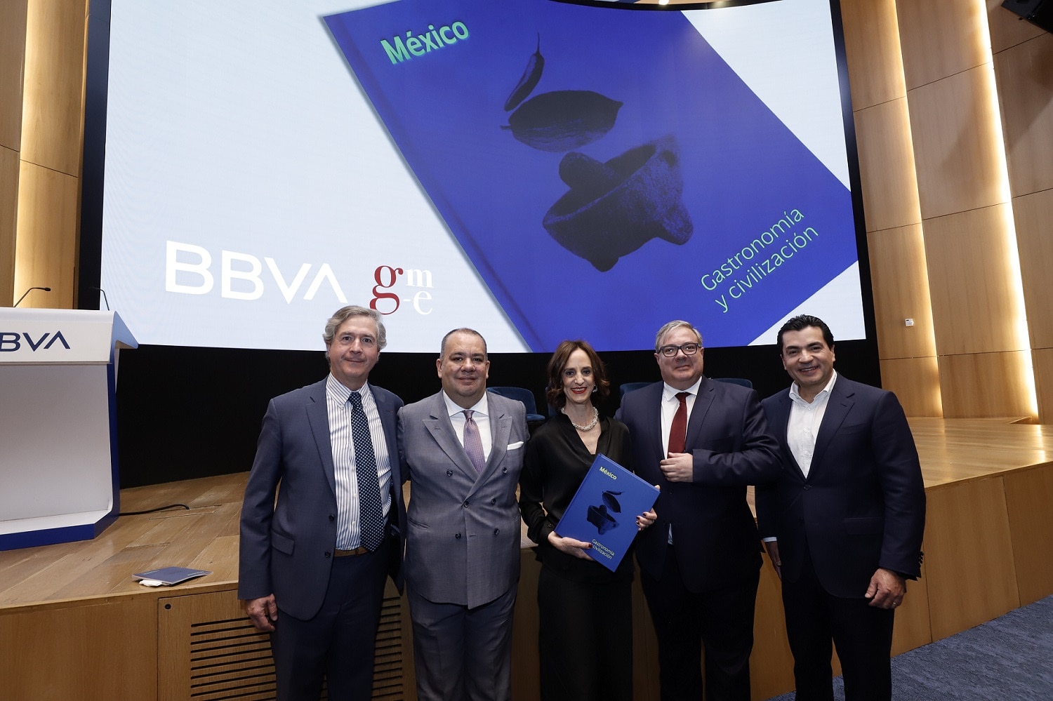 Luis de la Calle, Nicolás Alvarado, Gabriela Velásquez, Jorge Lestrade y Eduardo Osuna Luis de la Calle, Nicolás Alvarado, Gabriela Velásquez, Jorge Lestrade y Eduardo Osuna
