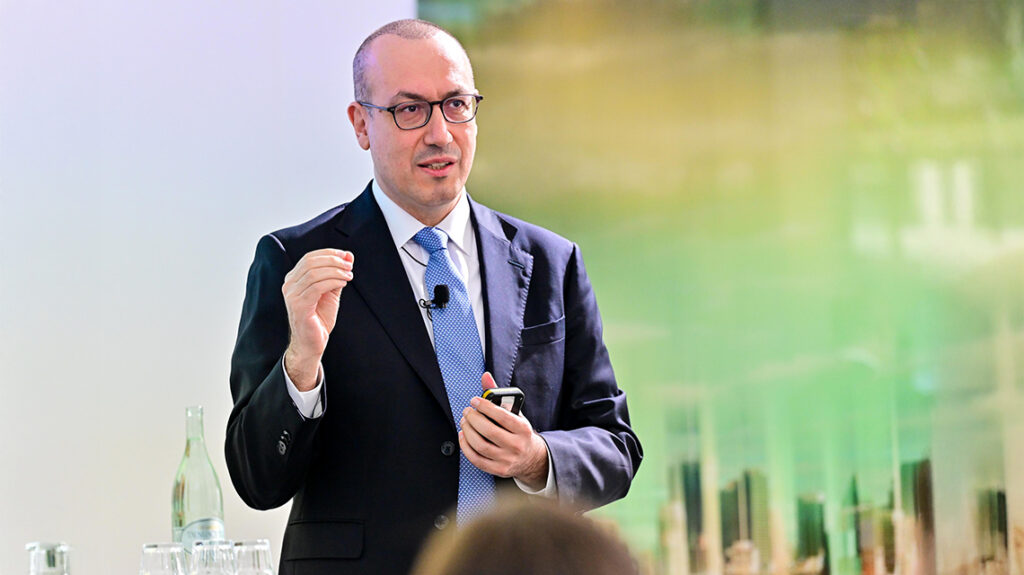 BBVA launches a 100% digital bank in Germany, offering an interest-bearing checking account with no fees