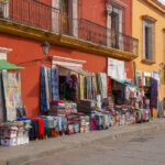 Qué es la pobreza material y cómo se mide