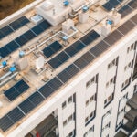 Autoconsumo energético en casa: cómo producir tu propia energía y pagar menos cada mes