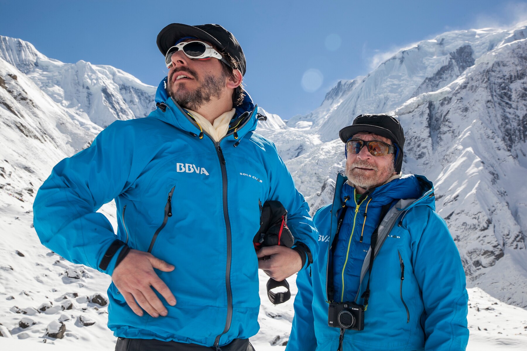 Fotografía de CS y Jordi Roca recién llegados al CB del Annapurna Carlso Soria Fotografía de Carlso Soria y Jordi Roca recién llegados al CB del Annapurna