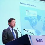 Picture of Carlos Torres presenting the 3Q15 results BBVA