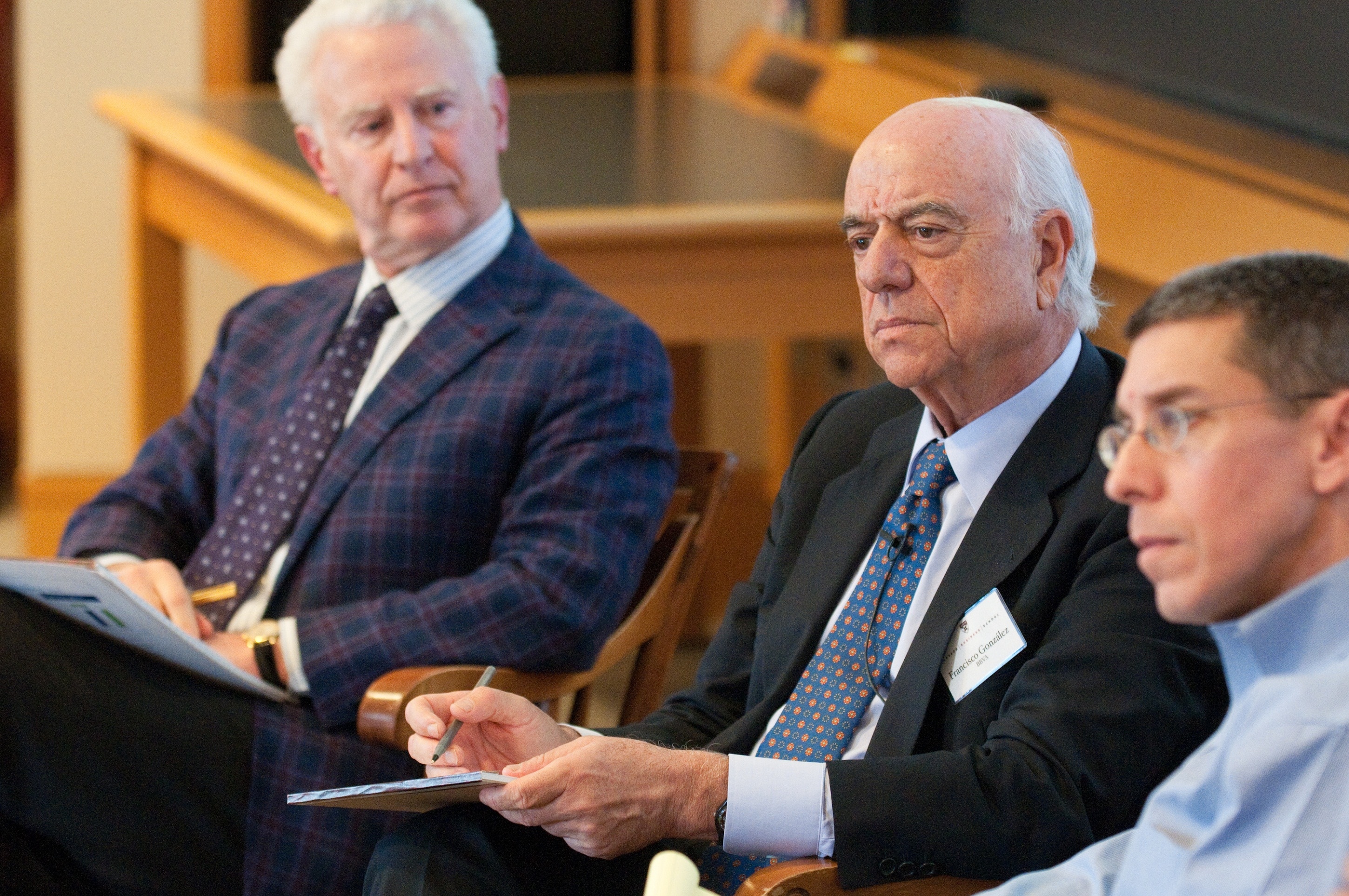 Picture from left to right of Michael Tushman and Francisco Gonzalez in Harvard Business School From left to right Michael Tushman and Francisco Gonzalez in Harvard Business School