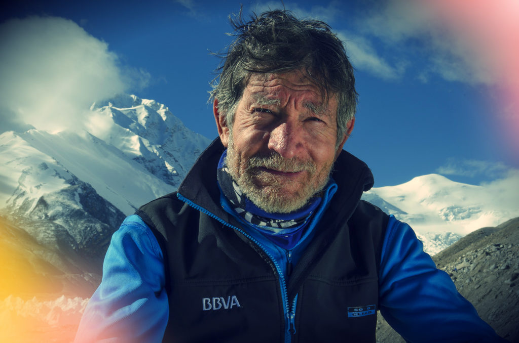 Header Carlos Soria Expedition BBVA dossier