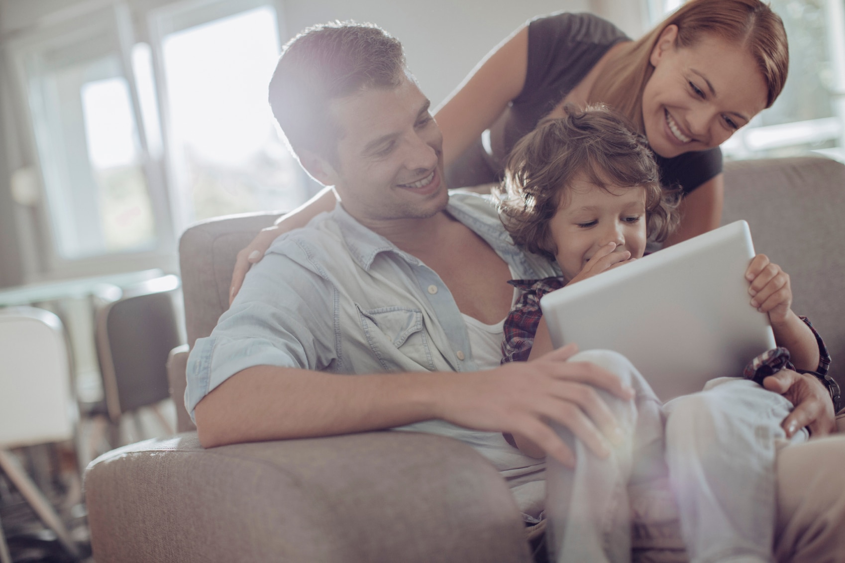 Familia tecnologia niños gastos recurso Familia tecnologia niños gastos recurso