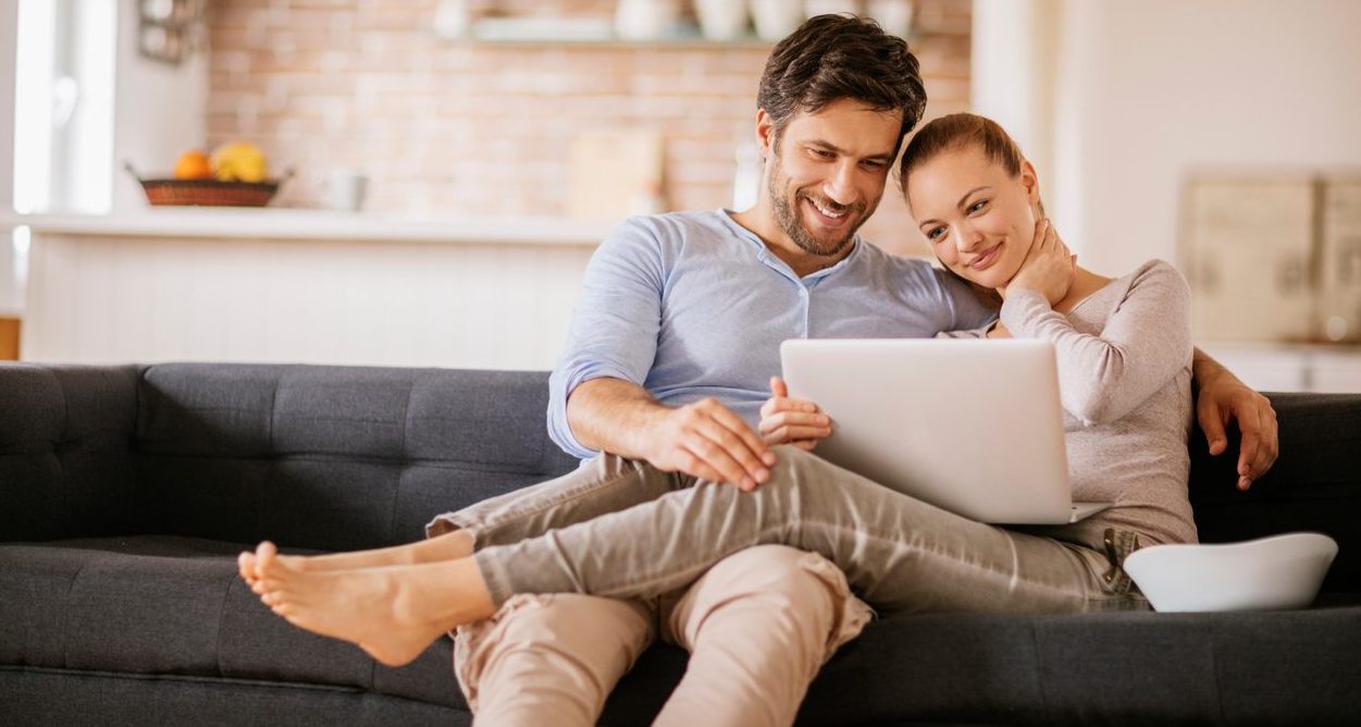 couple woman man pc computer resource bbva couple woman man pc computer resource bbva