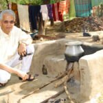 Veerabhadran Ramanathan, Premio Fundacion BBVA Fronteras del Conocimiento, junto a una cocina tradicional india Veerabhadran Ramanathan, Premio Fundacion BBVA Fronteras del Conocimiento, junto a una cocina tradicional india