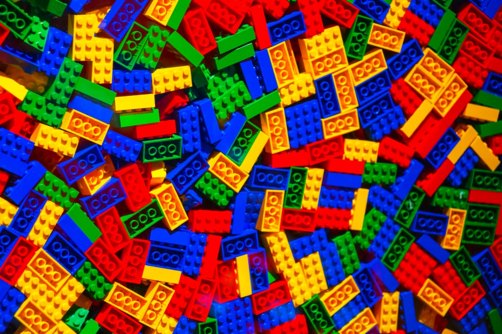 lego piezas construccion colores bloques recurso bbva