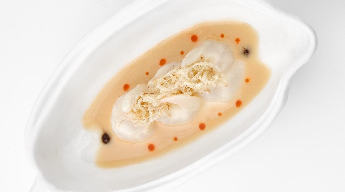 Picture of Langoustine with cocoa from the menu served in London during the BBVA Roca Tour 16