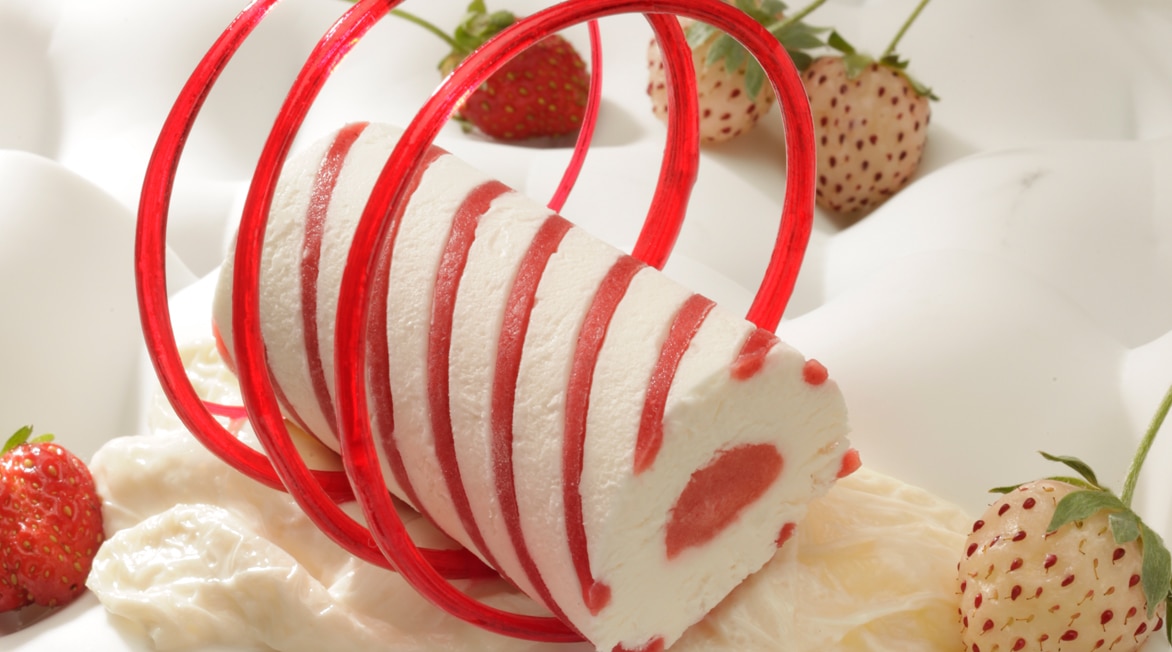 Picture of Strawberry with cream from the menu served in London during the BBVA Roca Tour 16