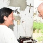 Image of Francisco_Gonzalez, with a client of BBVA Microfinance Foundation in Soacha, Colombia.