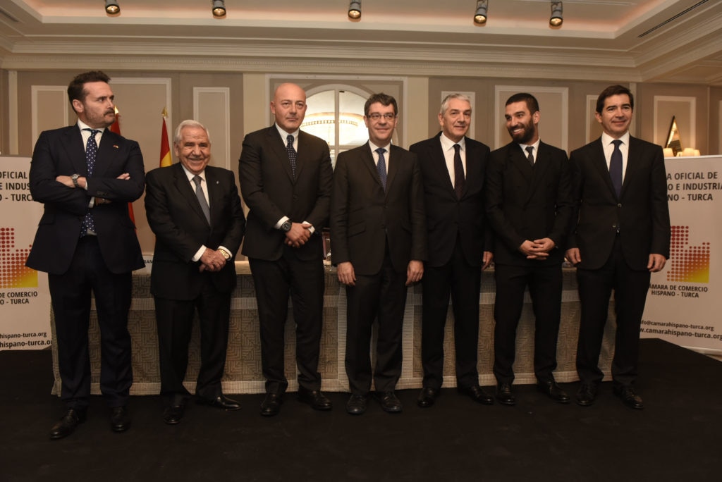 Foto de familia de los Premios Cámara Comercio Hispano-Turca 2016 Foto de familia de los Premios Cámara Comercio Hispano-Turca 2016