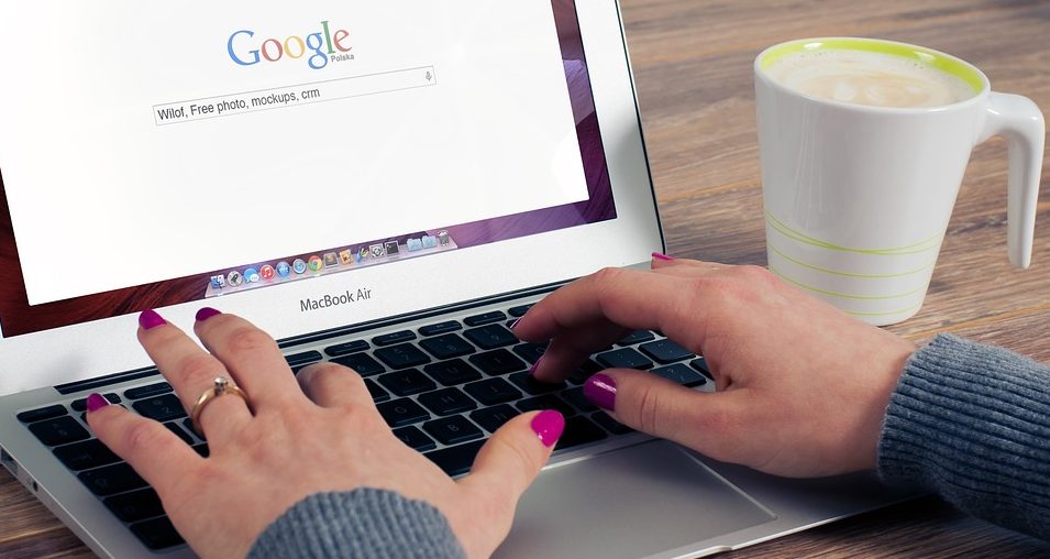 empleos oficina ordenador economia digital recurso