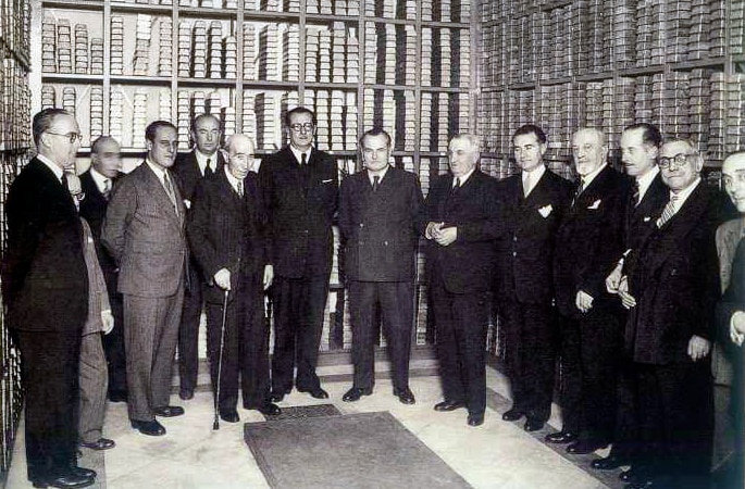 Members of the Spanish Institute of Foreign Currency and the Bank of Spain in 1942