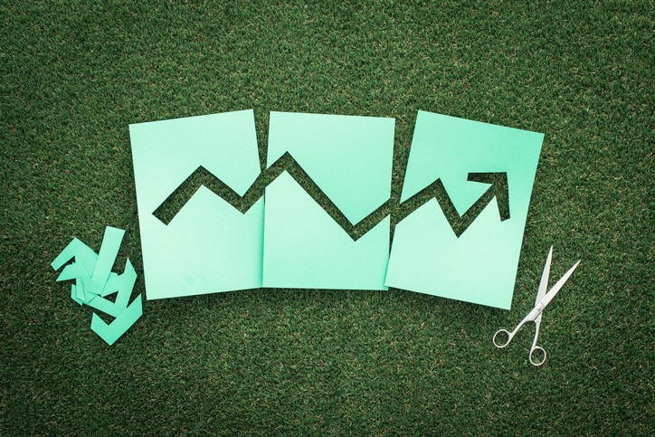 RESOURCE recurso growing economy finances concept Green financial graph