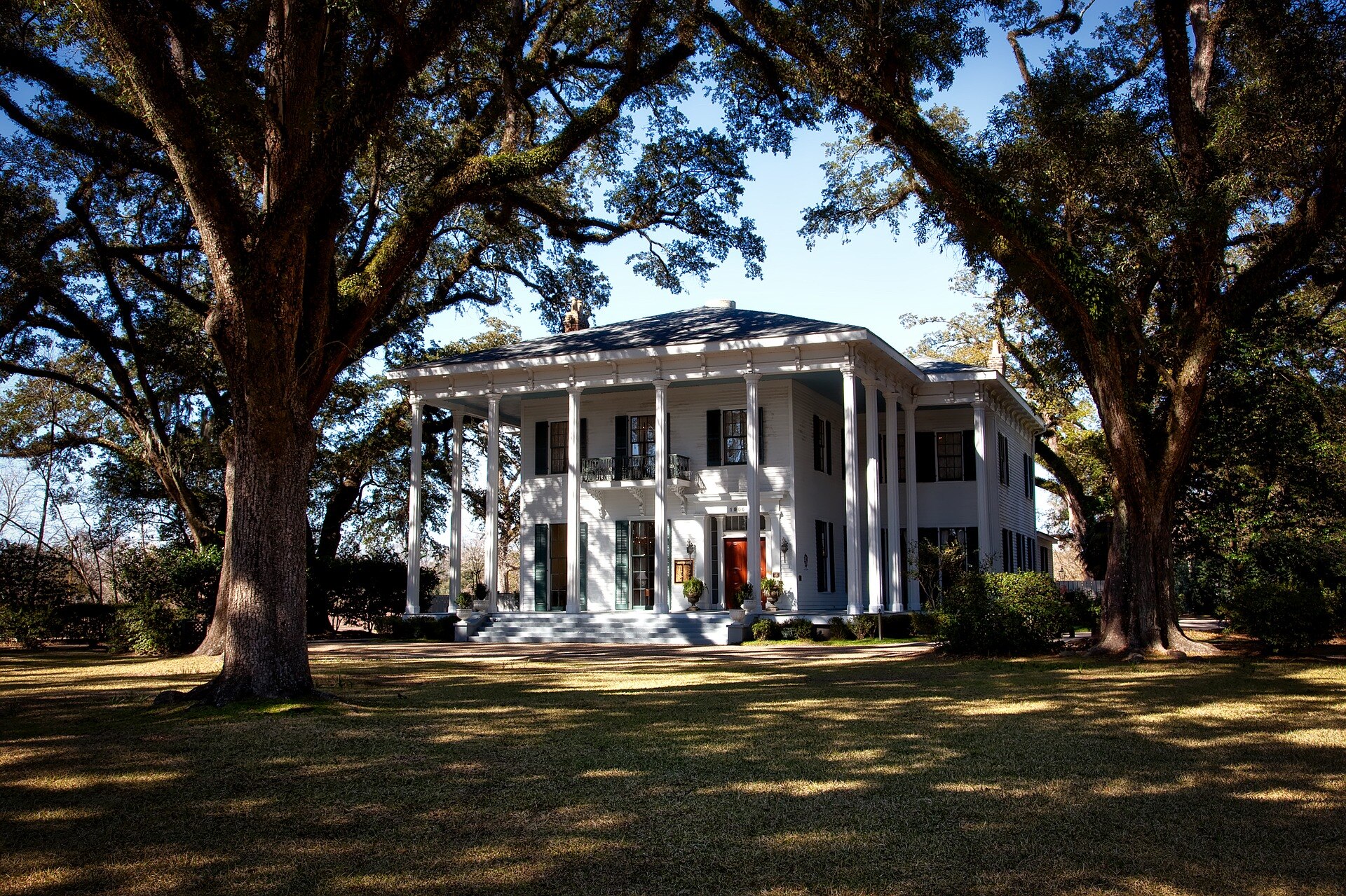 A photo of the entrance to the Bragg-Mitchell mansion in Mobile, Ala.