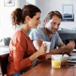 mobile-banking-computer-laptop-couple-home-payment-bbva mobile-banking-computer-laptop-couple-home-payment-bbva